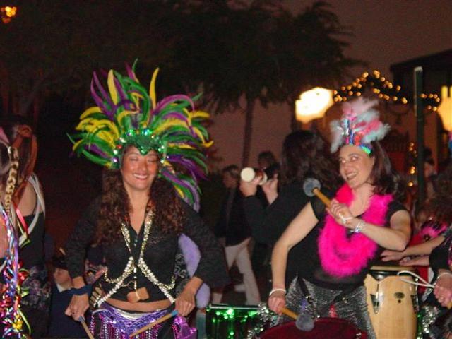 pgparadeoflight153.jpg