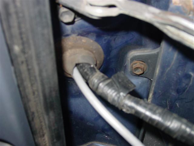 Coax routing to antennal