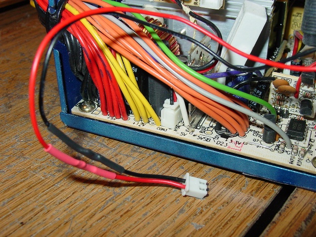 Fan connector