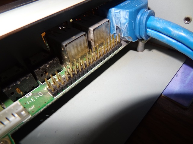 Donor USB3 port trimmed to fit