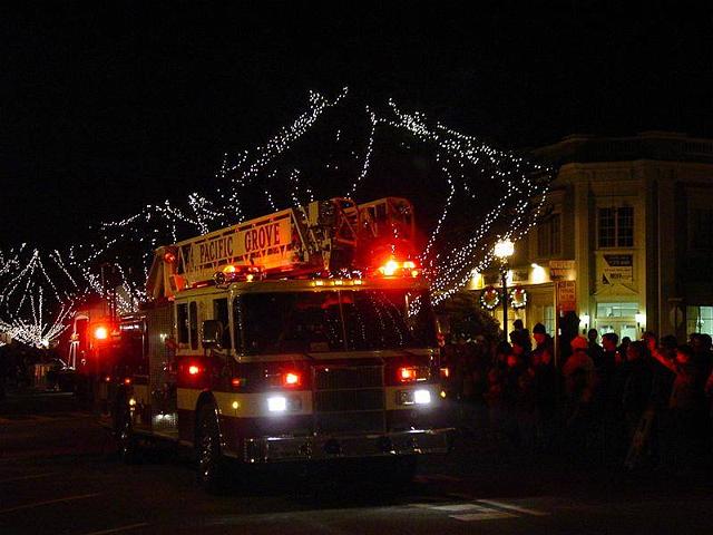 pgparadeoflight021.jpg