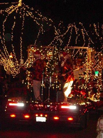 pgparadeoflight042.jpg