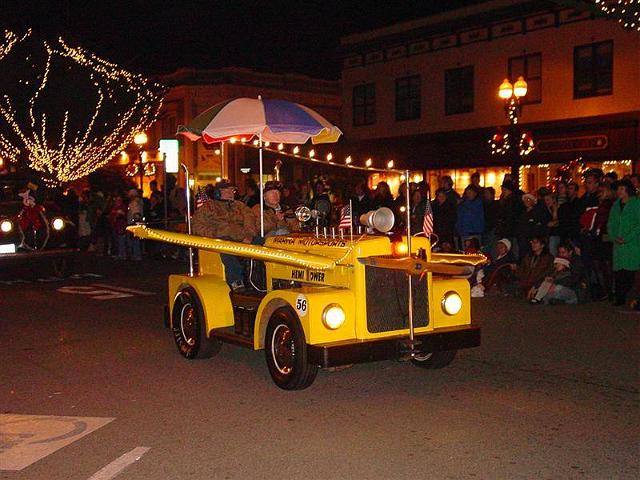pgparadeoflight045.jpg
