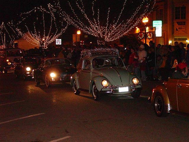 pgparadeoflight049.jpg