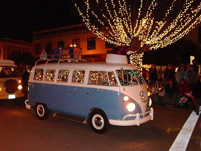 pgparadeoflight052.jpg