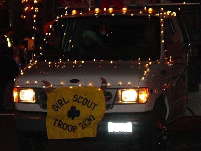 pgparadeoflight081.jpg