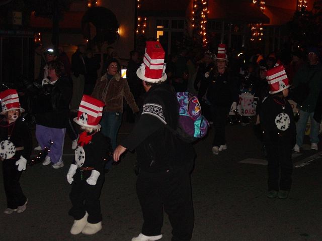 pgparadeoflight087.jpg