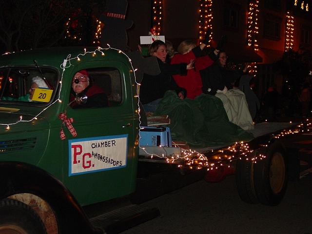 pgparadeoflight093.jpg