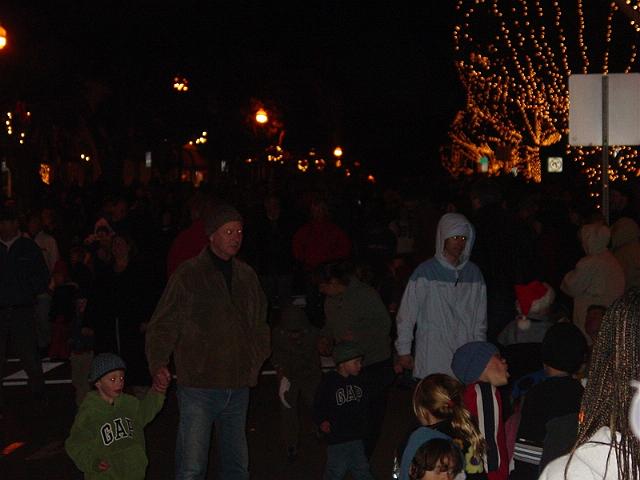 pgparadeoflight104.jpg