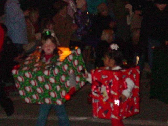pgparadeoflight109.jpg