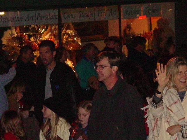 pgparadeoflight110.jpg