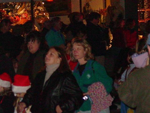 pgparadeoflight111.jpg