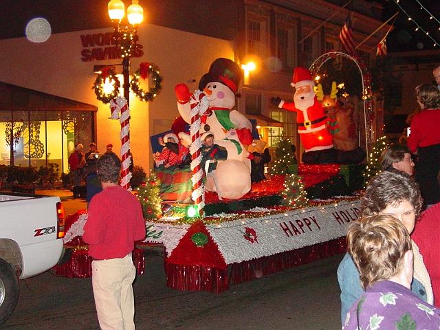 pgparadeoflight146.jpg