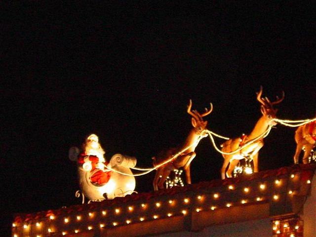 pgparadeoflight160.jpg