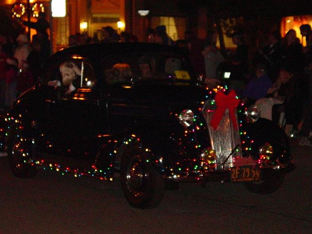 pgparadeoflight166.jpg